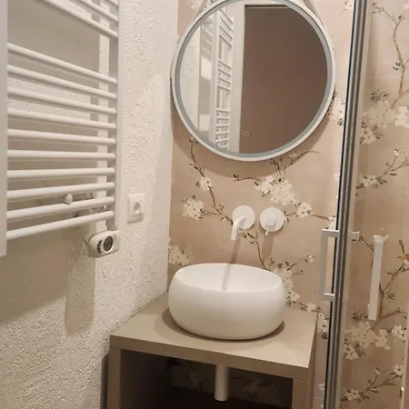 Проживание в семье La Maison De Poupee Бари