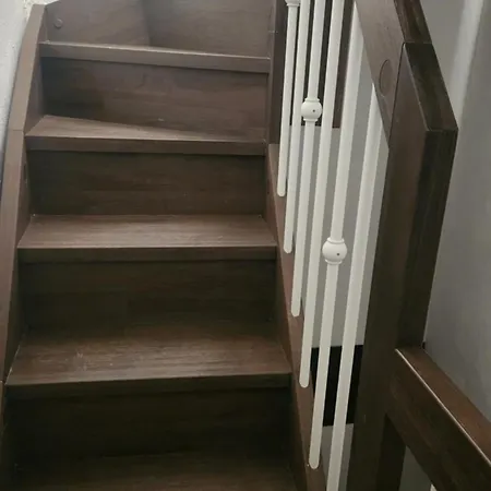 La Maison De Poupee Проживання в сім'ї *