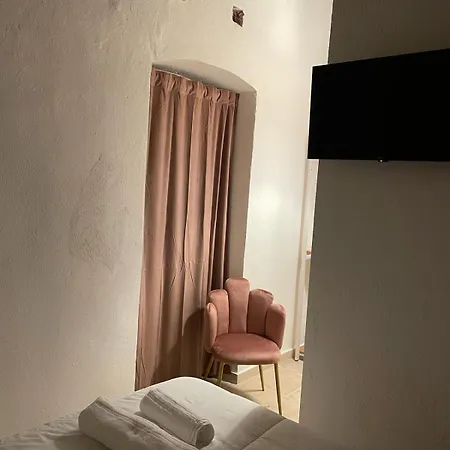 La Maison De Poupee * Bari