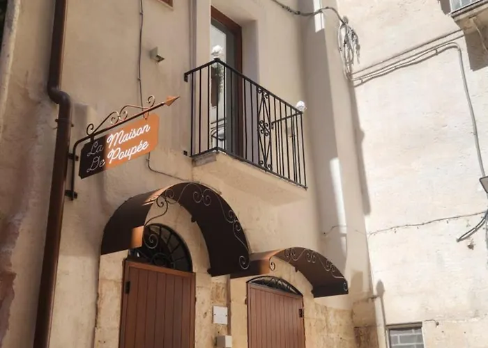 La Maison De Poupee Бари