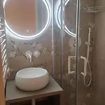 La Maison De Poupee * باري